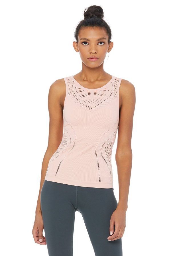 SEA YOGI // Alo Yoga Lark Tank in Powder Pink, front