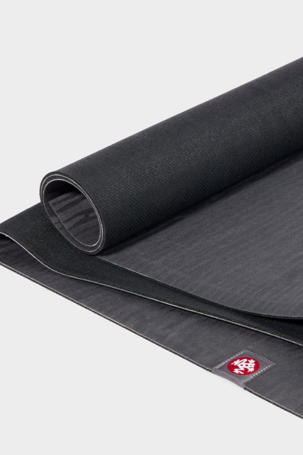 SEA YOGI // Manduka eKO Lite Yoga Mat en Charcoal, zoom