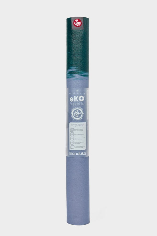SEA YOGI // Cedar eKo Superlite travel yoga mat by Manduka, 1kg, yoga shop in Palma, standing