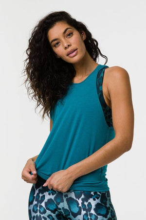 SEA YOGI // Onzie Flow tank in teal front