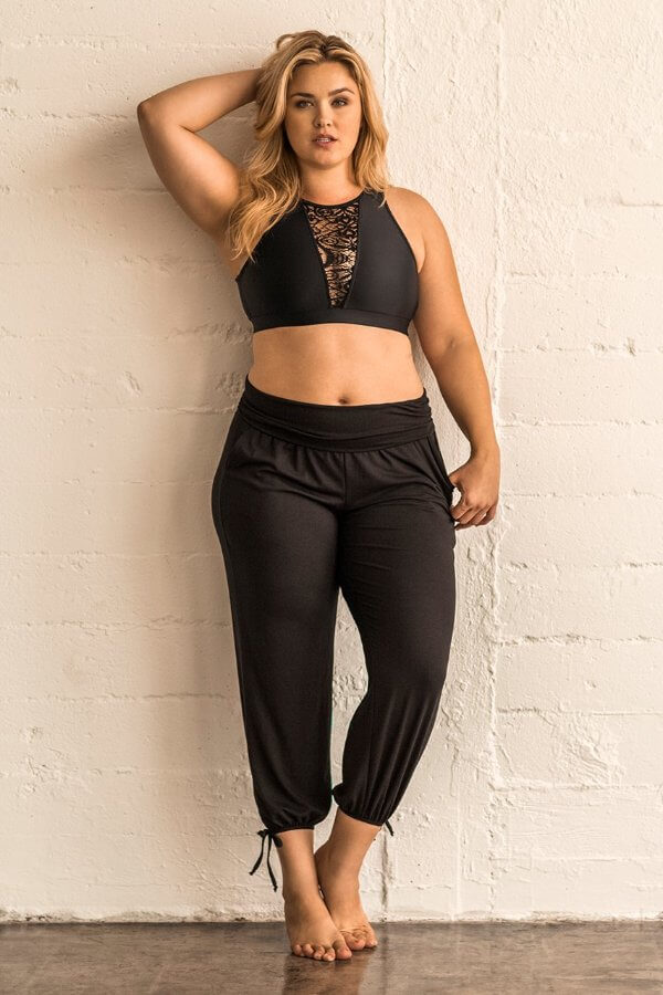 SEA YOGI // Onzie Gypsy pants in black, front