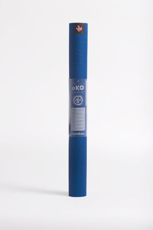SEA YOGI // eKO SuperLite Yoga mat, only 1kg in Truth Blue style by Manduka, standing image
