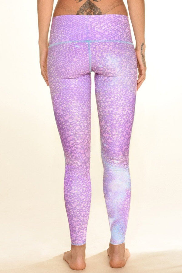 SEA YOGI // Mermaid Fairyqueen hot pant fro teeki in lavender, back
