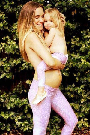 SEA YOGI //Teeki Mermaid Fairyqueen hot pant en lavender, right