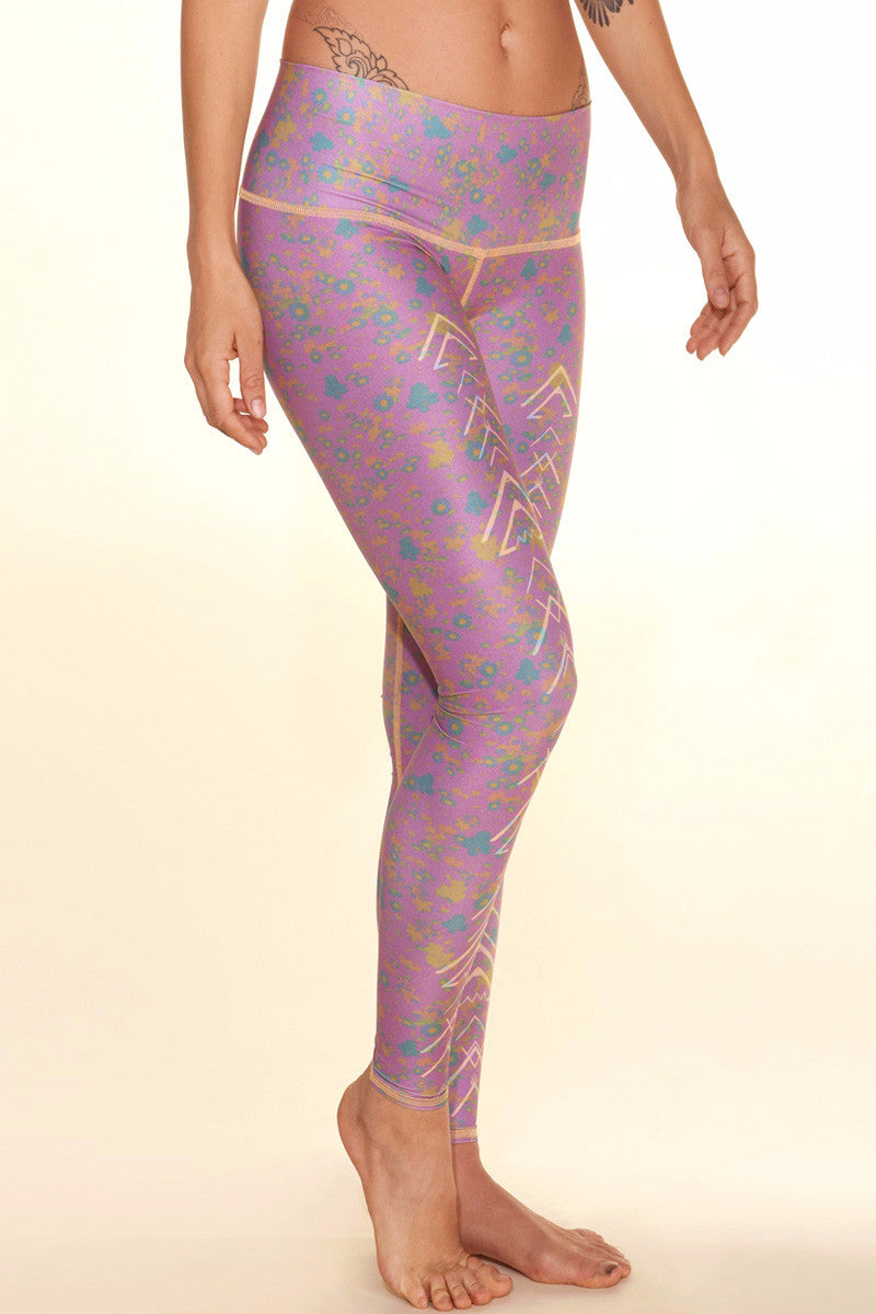 TEEKI MEADOW HOT PANT FRONT SIDE IMAGE - Sea Yogi