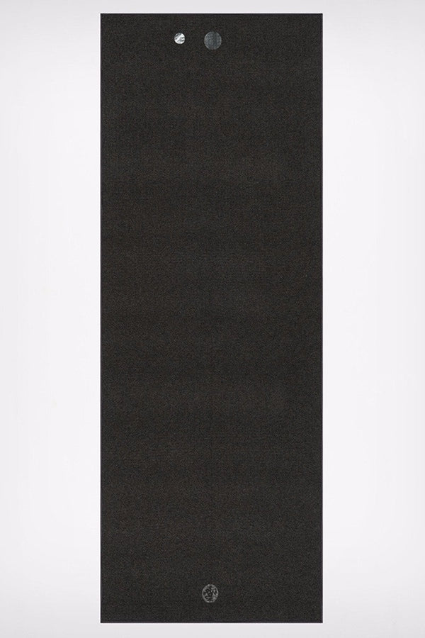 MANDUKA YOGITOES SKIDLESS MAT TOWEL ONYX SPREAD OUT IMAGE