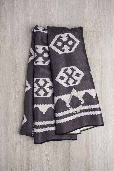 NOMADIX DOUBLE SIDED YOGA AND BEACH TOWEL IN BOULDER STYLE AND FRONT STYLE - Sea Yogi
