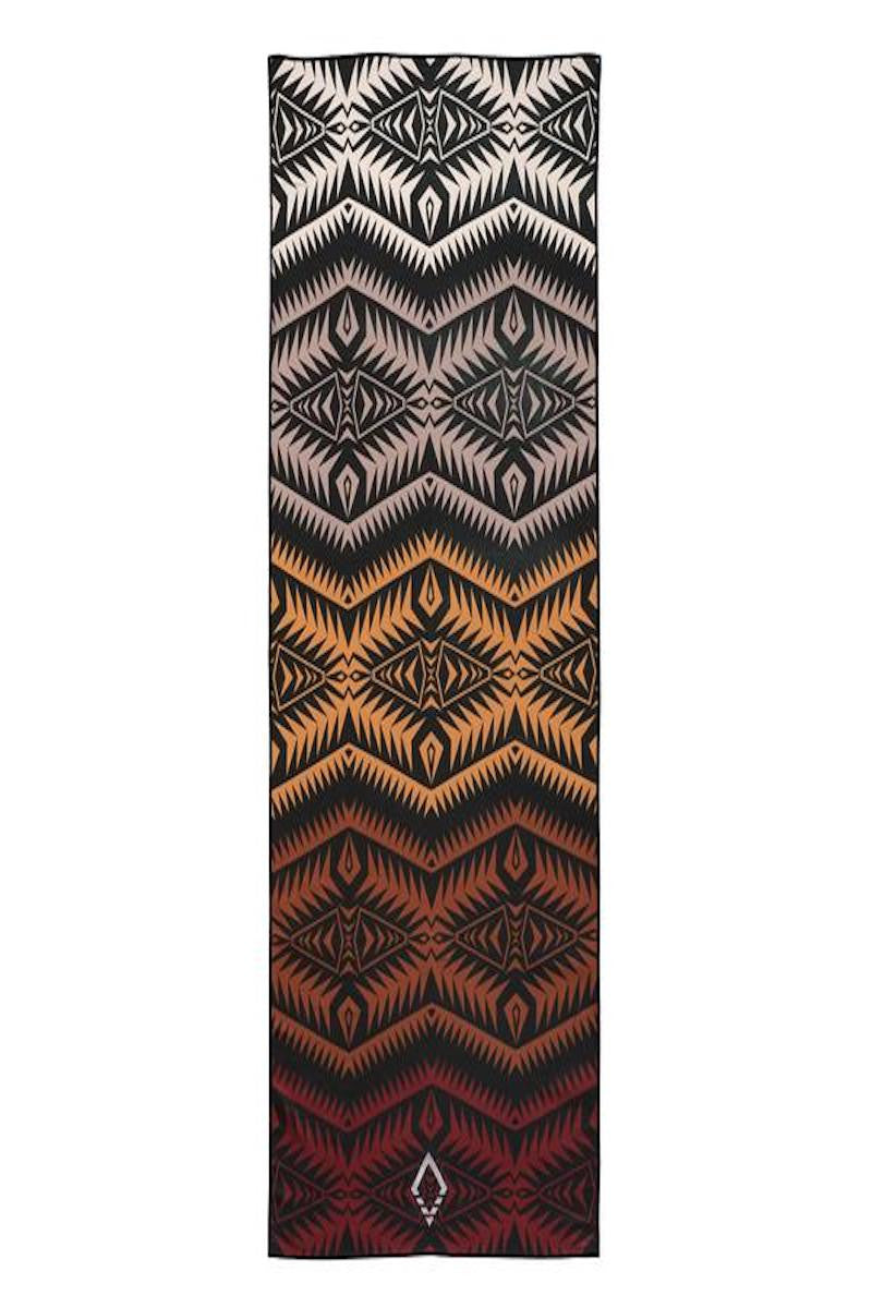 Nomadix Double sides Yoga and Beach towel in Cayambe Earth style, front image - Sea Yogi